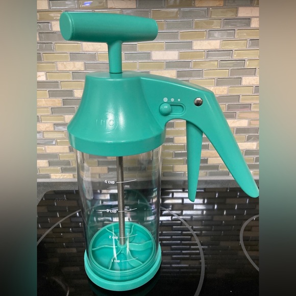 Pampered Chef Kitchen Pampered Chef Batter Mixer And Dispenser In